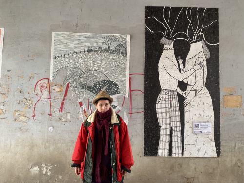 Painter Brings an Artistic Face to a Donbas City