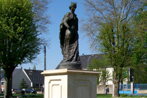 Symbolic expansion: how Putin annexes history, not only territories